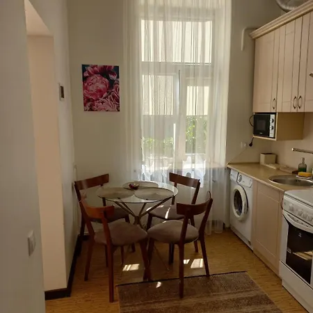 Wonderful Near The Old Appartement Lviv