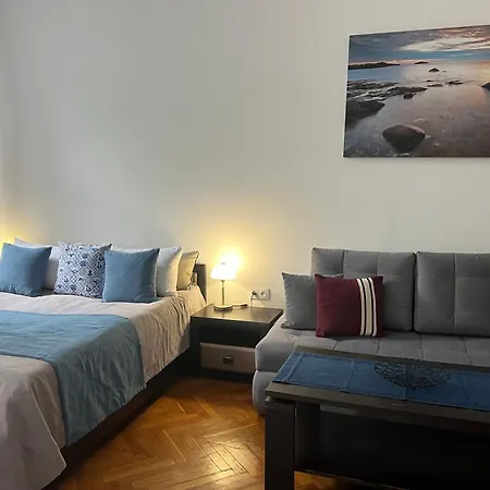 Wonderful Near The Old * Λβιβ