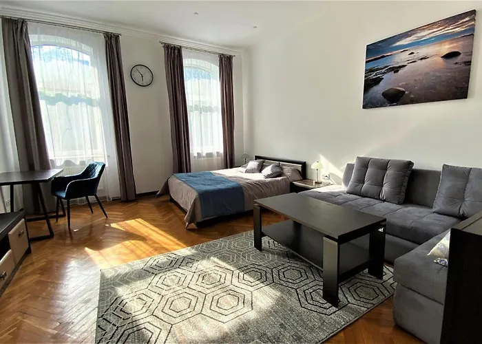 Wonderful Near The Old アパート リヴィウ