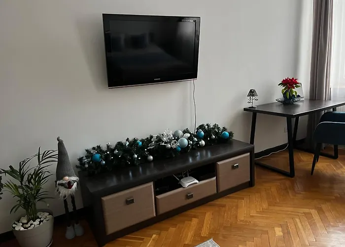 Wonderful Near The Old *